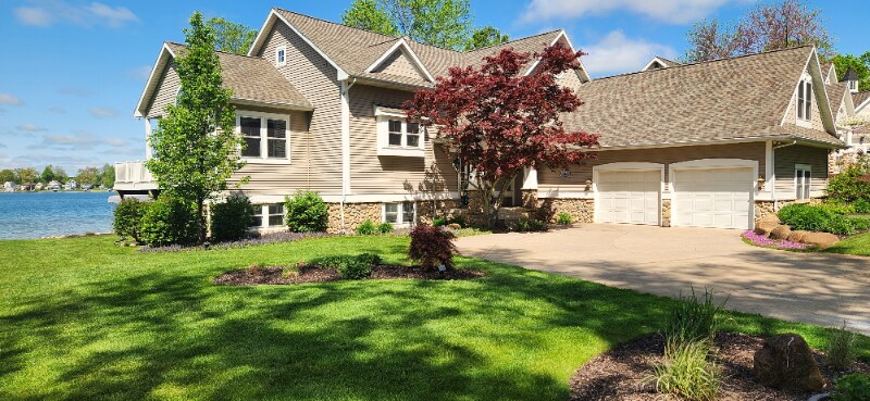 Primary Photo - 7241 Davies Dr NE