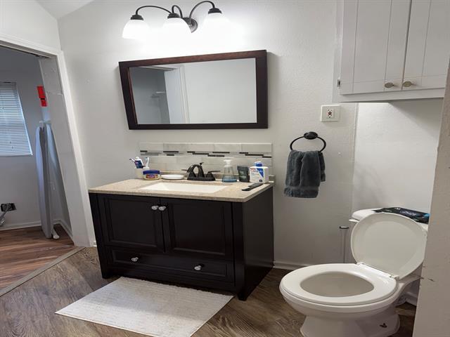 Building Photo - 4347 Travis St