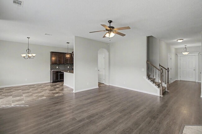 Building Photo - 16 Cassels Ct