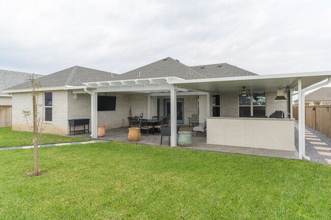 Building Photo - 133 Heron Dr
