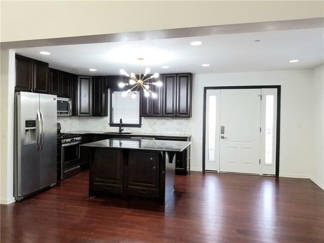 Building Photo - 2091 Northside Dr NW