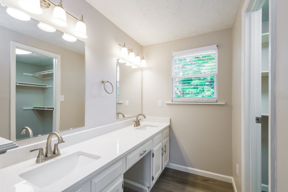 Building Photo - 4320 Oil Creek Dr