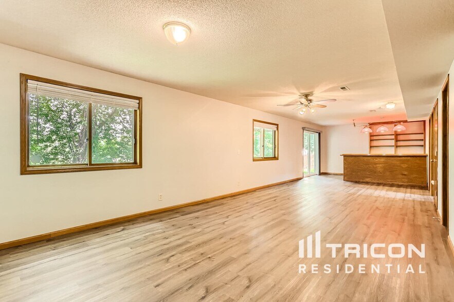 Building Photo - 10381 163rd St W
