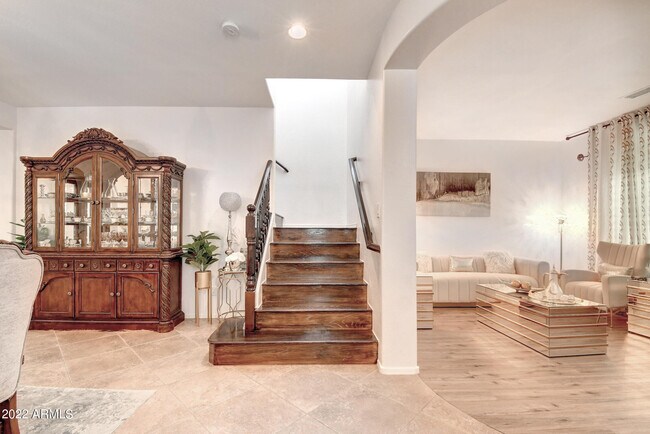 Building Photo - 1120 N Crosscreek Dr