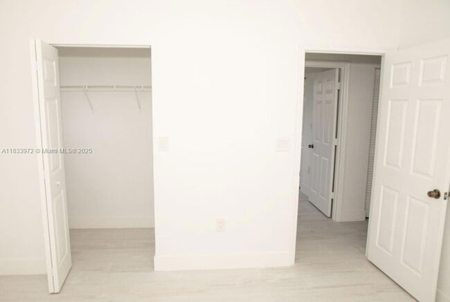 Building Photo - 273 SE 32nd Ave