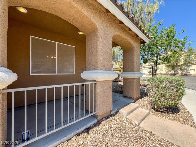 Building Photo - 1995 Sundown Canyon Dr