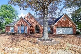 Building Photo - 1972 Westbriar Dr