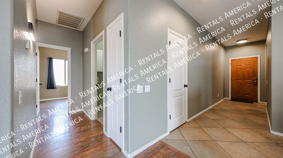 Building Photo - 11555 W Kinderman Dr