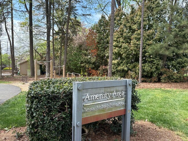 Building Photo - 2 Bedroom Condo in  Portside at Davidson Landing!