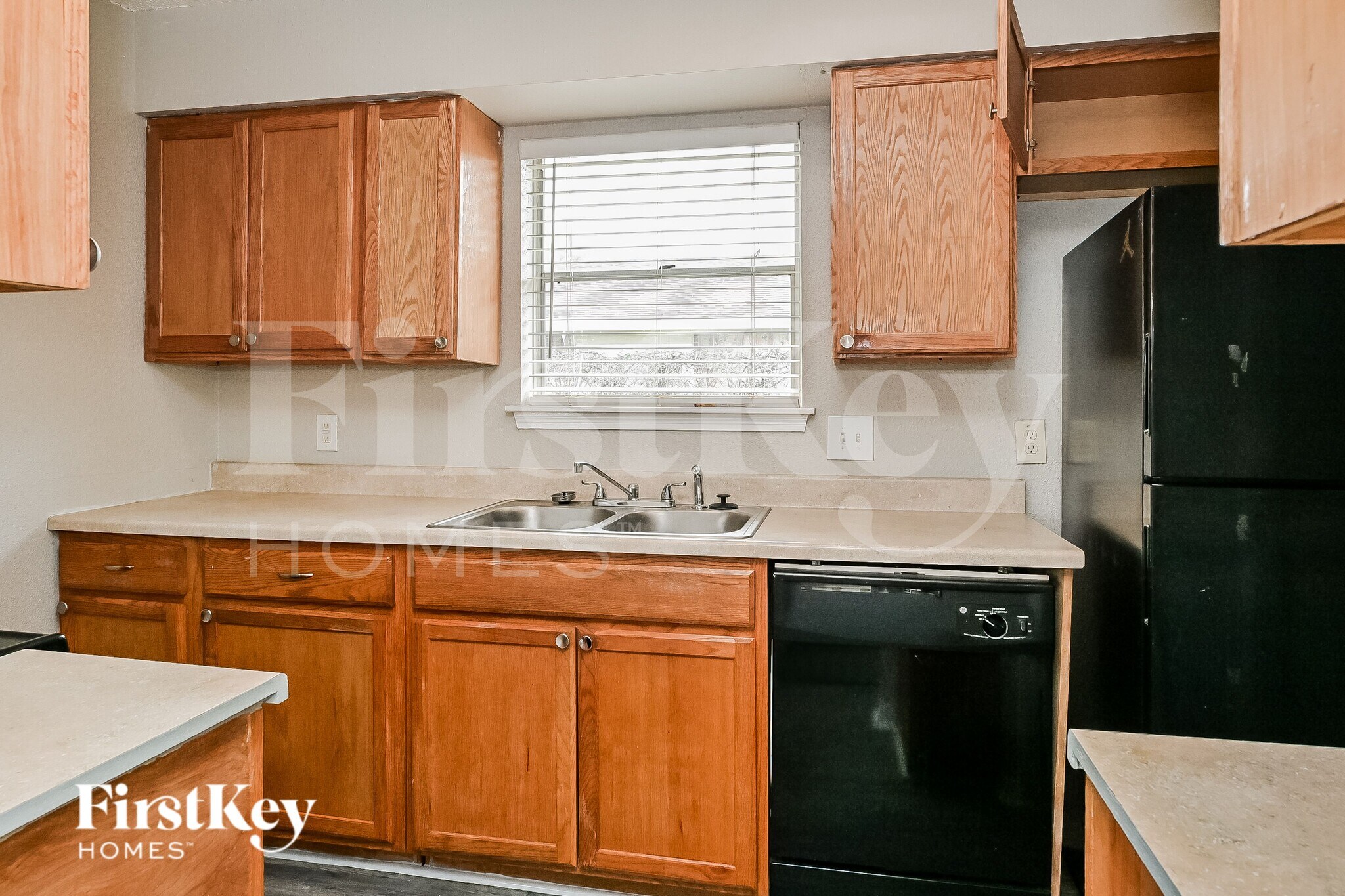 Building Photo - 4927 Kilkenny Dr