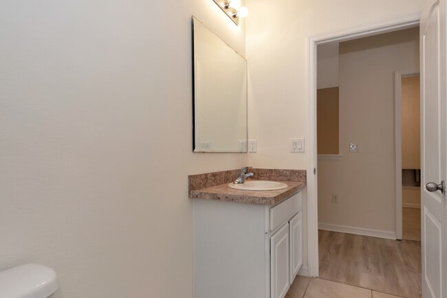 Building Photo - 1624 Primo Ct