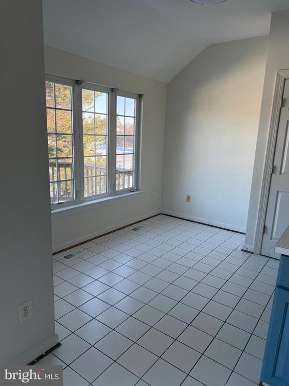 Building Photo - 14264 Madrigal Dr