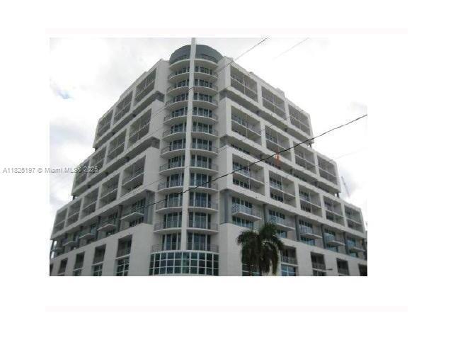 Building Photo - 350 NE 24th St