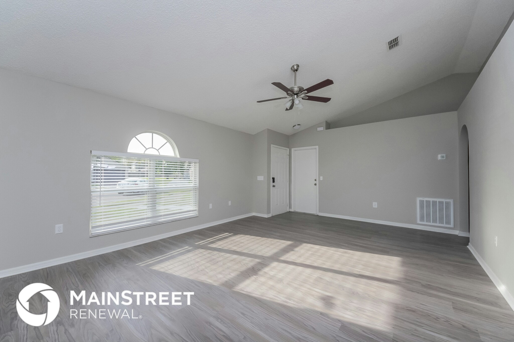 Building Photo - 5624 New Cambridge Rd