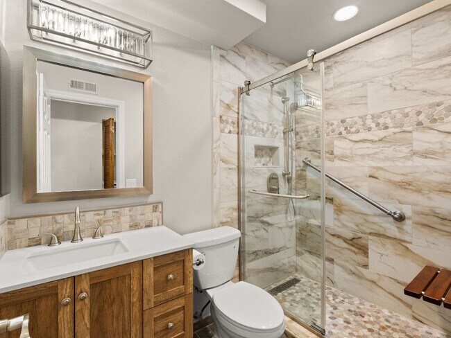 Building Photo - 5911 Rio Valle Dr