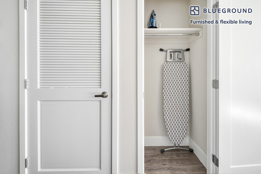 Building Photo - 299 Franklin St