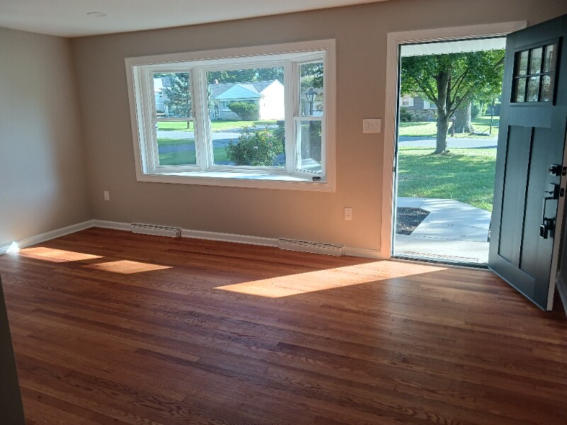 Building Photo - 1722 Billview Dr