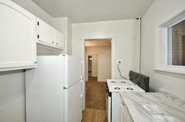 Building Photo - 1721 Montier St