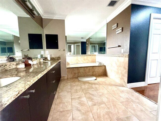 Building Photo - 19909 SW 7th Pl