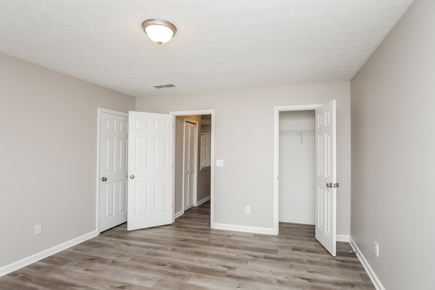 Building Photo - 2966 Heather Lake Dr