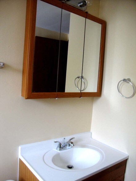 Bathroom vanity - 698 Charlotte Ave