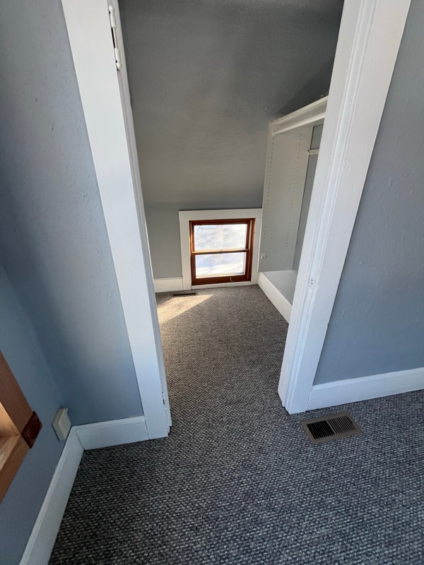 Building Photo - 231 2nd St