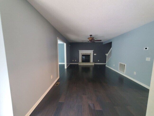 Building Photo - 21 Candler Ct