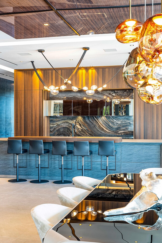 Building Photo - 2934 NE 8th Ave