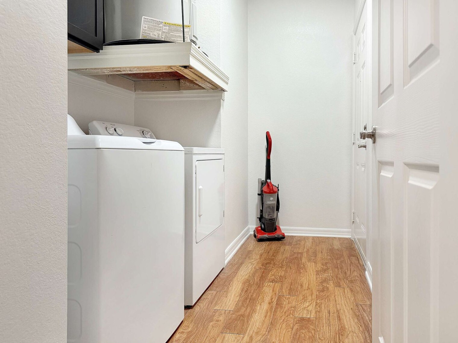 Building Photo - 1740 Bearberry Cir