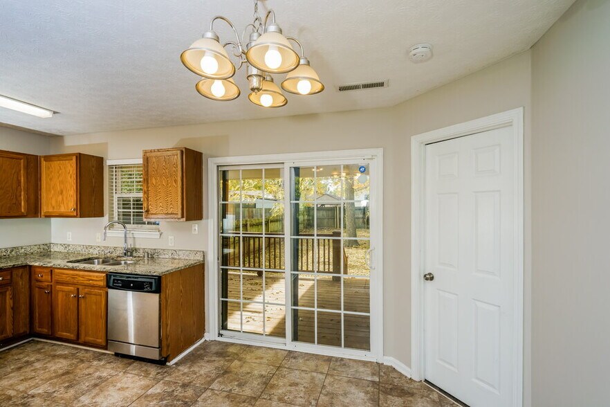 Building Photo - 1822 Jefferson Ave