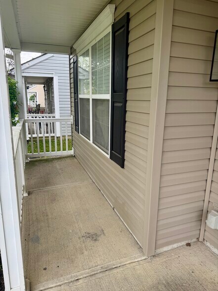 Building Photo - 4681 Grandover Dr