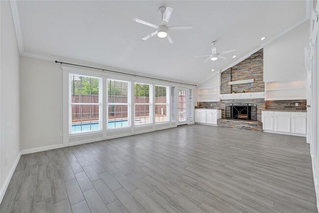 Building Photo - 15611 Rolling Timbers Dr