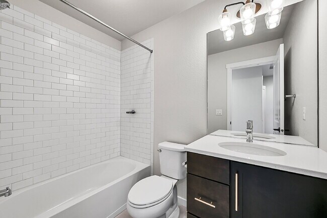 Building Photo - $2,650 - 4 bed, 3.5 bath updated home in C...