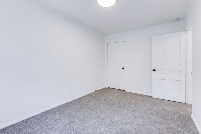 Building Photo - 2675 S 18th St