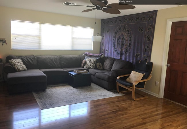 Building Photo - Indialantic 2 Bedroom Home