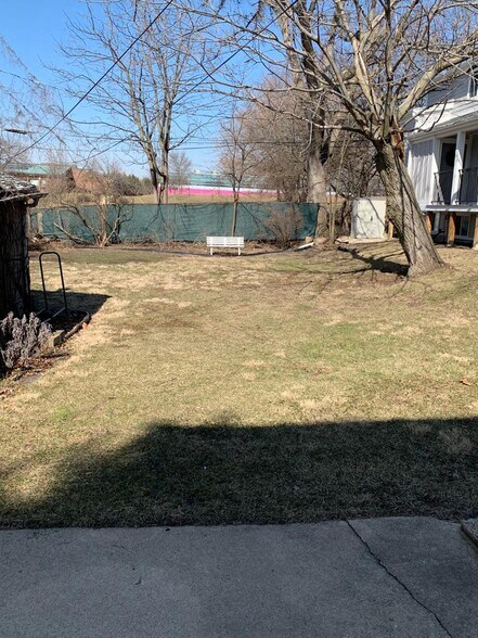 Backyard - 23 W Franklin Ave