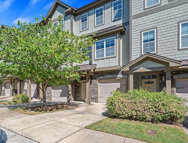 Primary Photo - 7916 Dukes Dynasty Dr