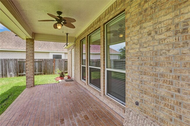 Building Photo - 2416 Spoonbill Dr