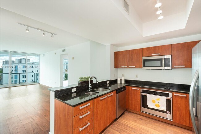 Building Photo - 3131 NE 188th St