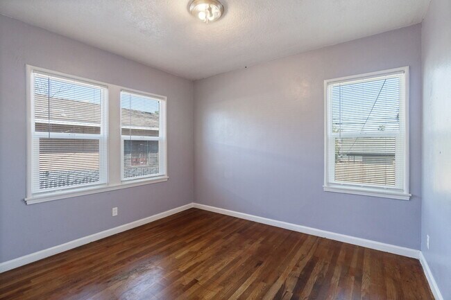 Building Photo - 1114 Martin Ave