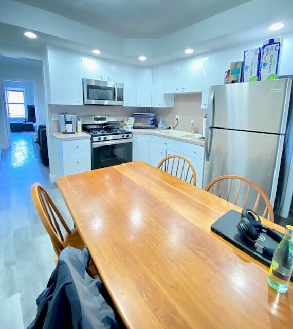 Building Photo - 11 Bremen St