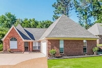 Building Photo - 1163 Carriage Dr S