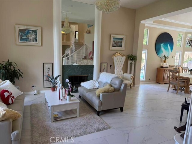Building Photo - 5860 Vista Del Mar