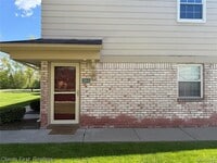Building Photo - 204 Princeton Dr