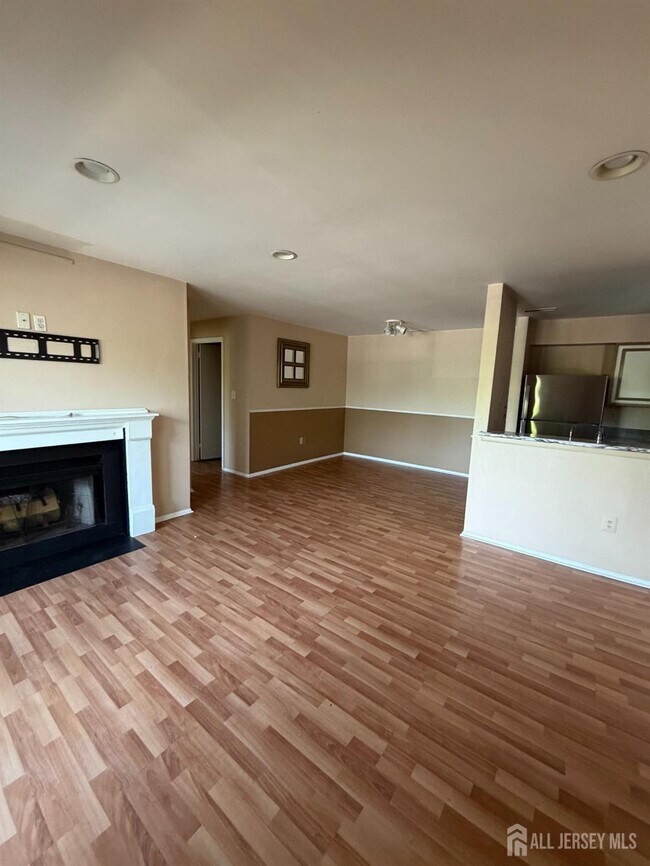 Building Photo - 1006 Aspen Dr