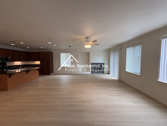 Building Photo - Very Nice Elk Grove 3bd/2ba Home!