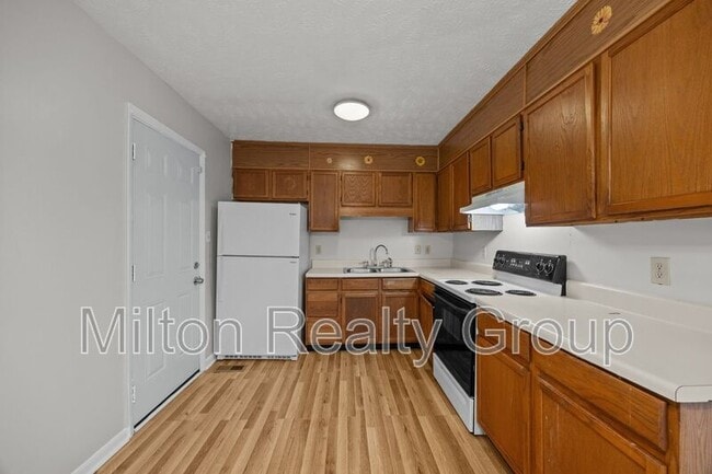Building Photo - 54 Rolling Springs Dr