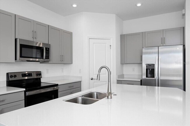 Building Photo - 5756 Haven Ter
