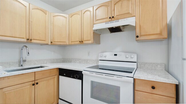 Building Photo - 709 SE 15th St