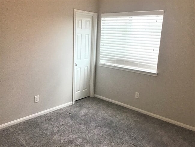 Building Photo - 13214 Ambrosa Dr